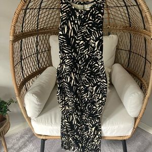 Old Navy Black and White Maternity Dress